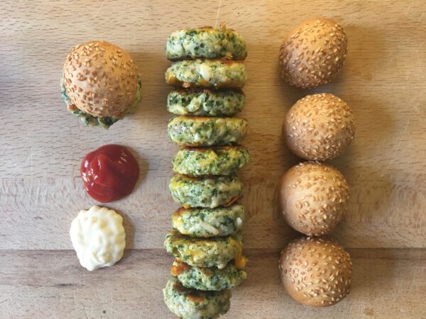 Hamburguesas de pollo, espinacas y queso cheddar Bandejas de 4 unidades - Imagen 3